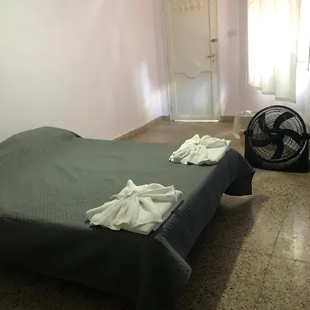 Wynwood Extreme Hostel Villa Carlos Paz Exterior photo